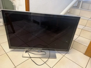 Samsung Smart TV 68 Zoll