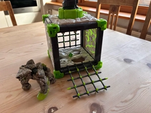 2 Schleich Battle Caves  Bild 2