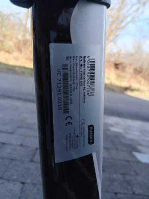 Rollator Vital Carbon v. "Russka" rubinrot Bild 3