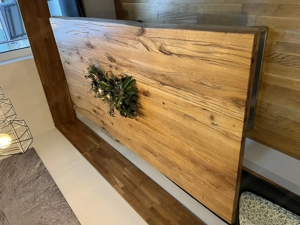 Rustikaler Tisch Eiche Bild 3