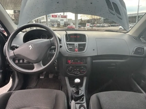 Peugeot 206+ Junior 1.1 | NUR 83.543 KM **TÜV bis 01 2027 + 4 Monate** Bild 3