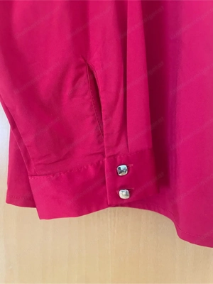 rote Bluse Bild 3