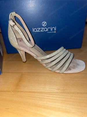 Stöckelschuhe Bild 3