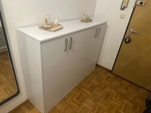 2  weiße Schuhschränke   sehr guter Zustand Bild 2
