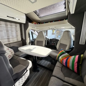 ROLLER TEAM Zefiro 295 TL   wie NEU   nur 21.500 km   Top-Ausstattung    74.500 VB Bild 4