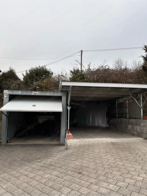 Altbau Dachgeschosswohnung mit Balkon, Garten, Stauraum, Garage Bild 9