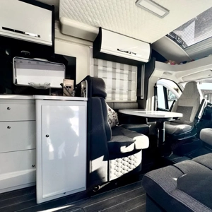 ROLLER TEAM Zefiro 295 TL   wie NEU   nur 21.500 km   Top-Ausstattung    74.500 VB Bild 6