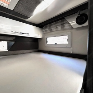 ROLLER TEAM Zefiro 295 TL   wie NEU   nur 21.500 km   Top-Ausstattung    74.500 VB Bild 9