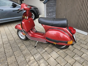 Vespa P200E Bild 2