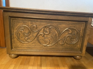 Vintage Holztruhe Echtholz Handgechnitzt Bild 2