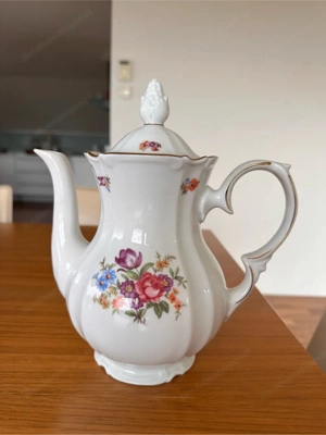 Kahla Porzellan Kaffeekanne mit Blumenmuster