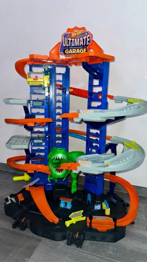 Hot Wheels City Ultimate Garage Bild 4
