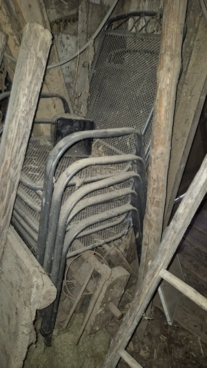    Diverse Gartenstühle und ein Tisch   günstig abzugeben Bild 3