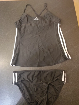 Adidas Tankini Set   Schwarz Weiß   Gr. 44 (fällt viel kleiner aus!) ungetragen 