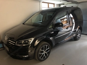 VW Caddy Highline TDI 4Motion Bild 2