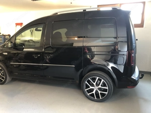 VW Caddy Highline TDI 4Motion Bild 3