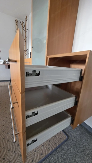 Anrichte Glasschrank Tischlermöbel ( Möbelwerkstatt Stadler Lauterach ) Bild 4