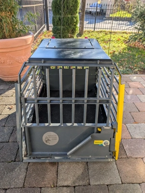 Hundebox Vario Cage, Sichere Transportbox fürs Auto Bild 3