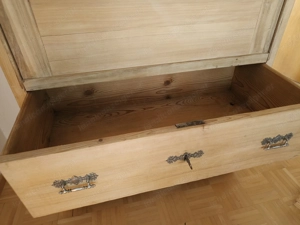   Alter Sekretär  Bild 4