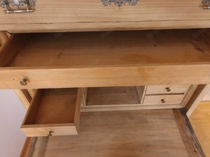   Alter Sekretär  Bild 2