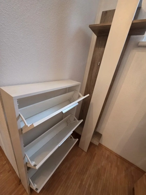 Garderobe  Bild 4