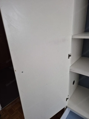 Kleiderschrank  Bild 3