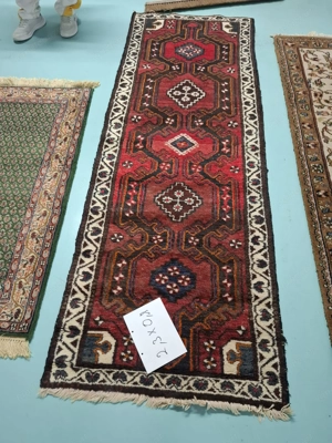 Verschiedene Persische Teppiche zu verkaufen  Bild 4