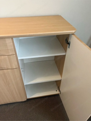 hellbraune Kommode  Bild 3