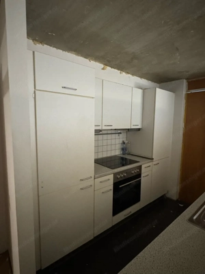 Küche mit Geräten Bild 3