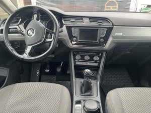 VW Touran Trendline Bild 5