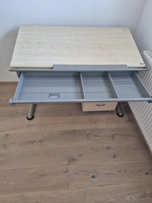 Schreibtisch (moll) Bild 3