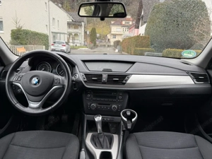 Bmw X1 xDrive18d Bild 8