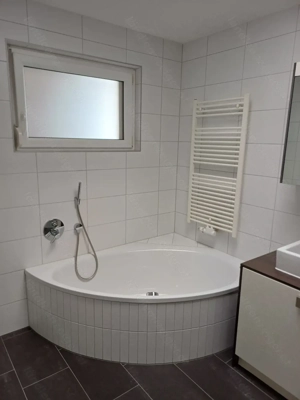 3-Zimmer-Dachgeschoß-Wohnung Bild 5