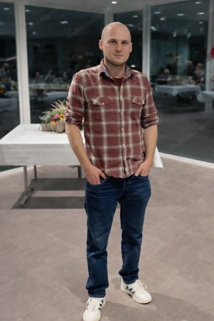 Er sucht Sie für eine knisternde Romanze   Affäre Bild 2