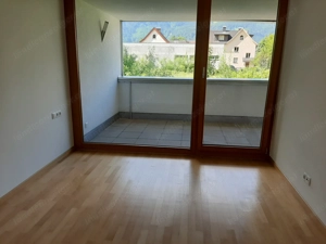 Wunderschöne helle 2 Zimmerwohnung im Herzen von Bludenz Bild 3