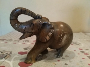 Figuren aus Stein bzw. Holz Bild 3