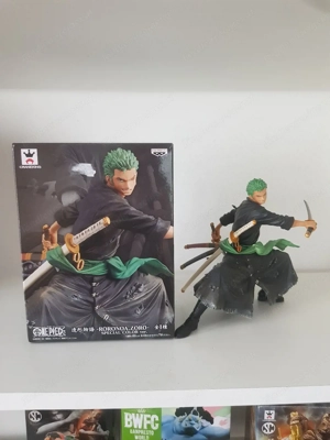 anime one piece lorenor zoro