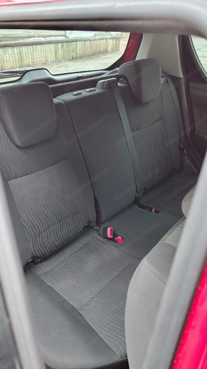 Suzuki Swift 1,2 GL 66kW  Bild 4