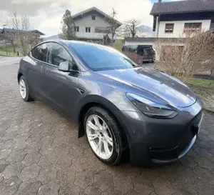 Tesla Model Y Bild 3