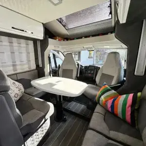 ROLLER TEAM Zefiro 295 TL   wie NEU   nur 21.500 km   Top-Ausstattung    74.500 VB Bild 4