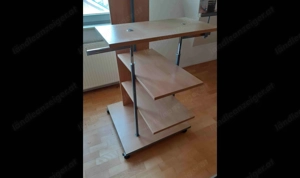 Kleiderständer auf Rollen mit Regal Präsentation Bild 2