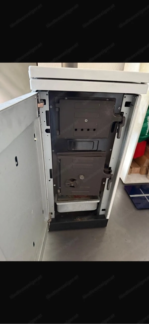 Holz und kohleofen Bild 2