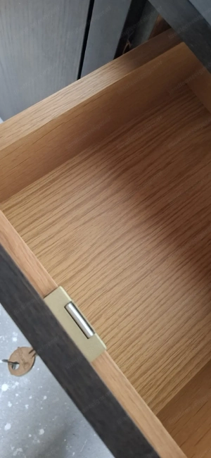 Side board Massiv Bild 8