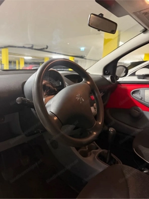 Peugot 107 1.0 Urban Kleinwagen Bild 7