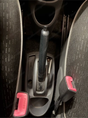 Peugot 107 1.0 Urban Kleinwagen Bild 10