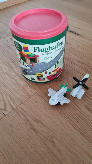 Holzbausteine Flughagen