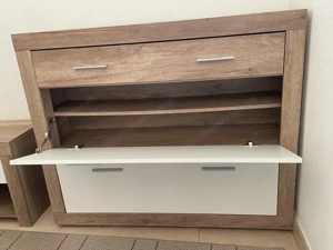 Schuhschrank und Sitzbank Bild 5