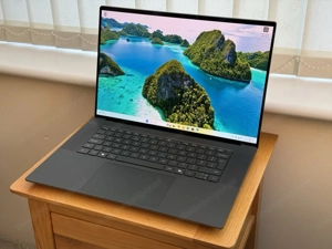 Dell Precision 5690 16" Ultra 9 185H, RTX 4000,  