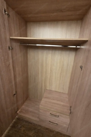 neuwertige Kleiderschränke  Bild 3