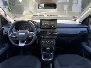 Dacia Sandero Bild 8